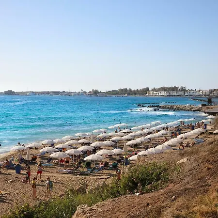 Kings Sunset 2 Bedroom Sea View Flat In Paphos
